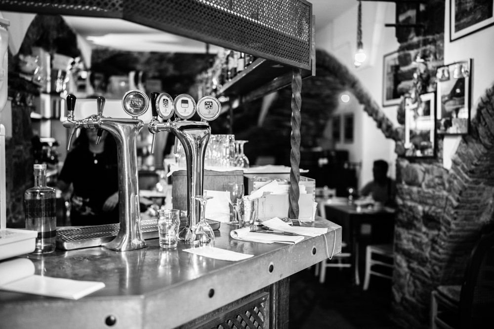 bar at gamebero rosso restaurant